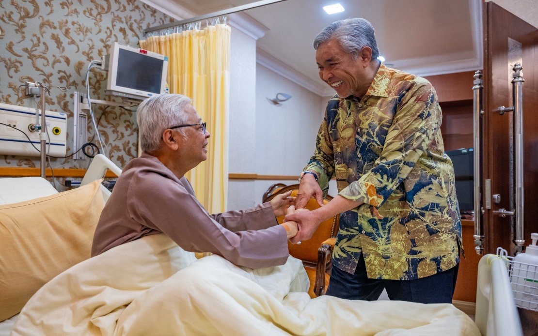 Ahmad Zahid Visits Ismail Sabri at National Heart Institute