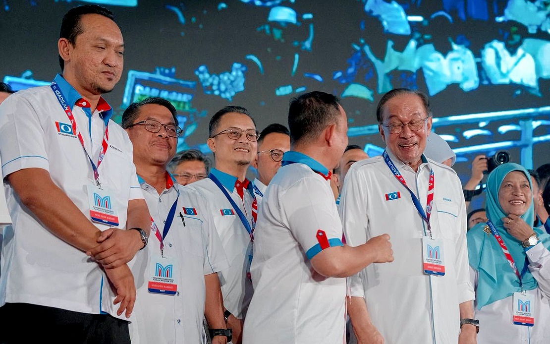 Malaysian Politics Must Shed Identity Politics and Focus on Delivering Results, Says Mustapha