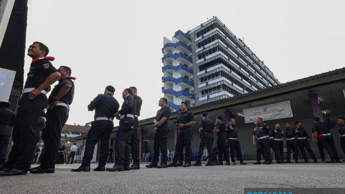 Over 2,400 Armed Forces and Police Personnel Cast Early Votes in Negeri Sembilan State Election