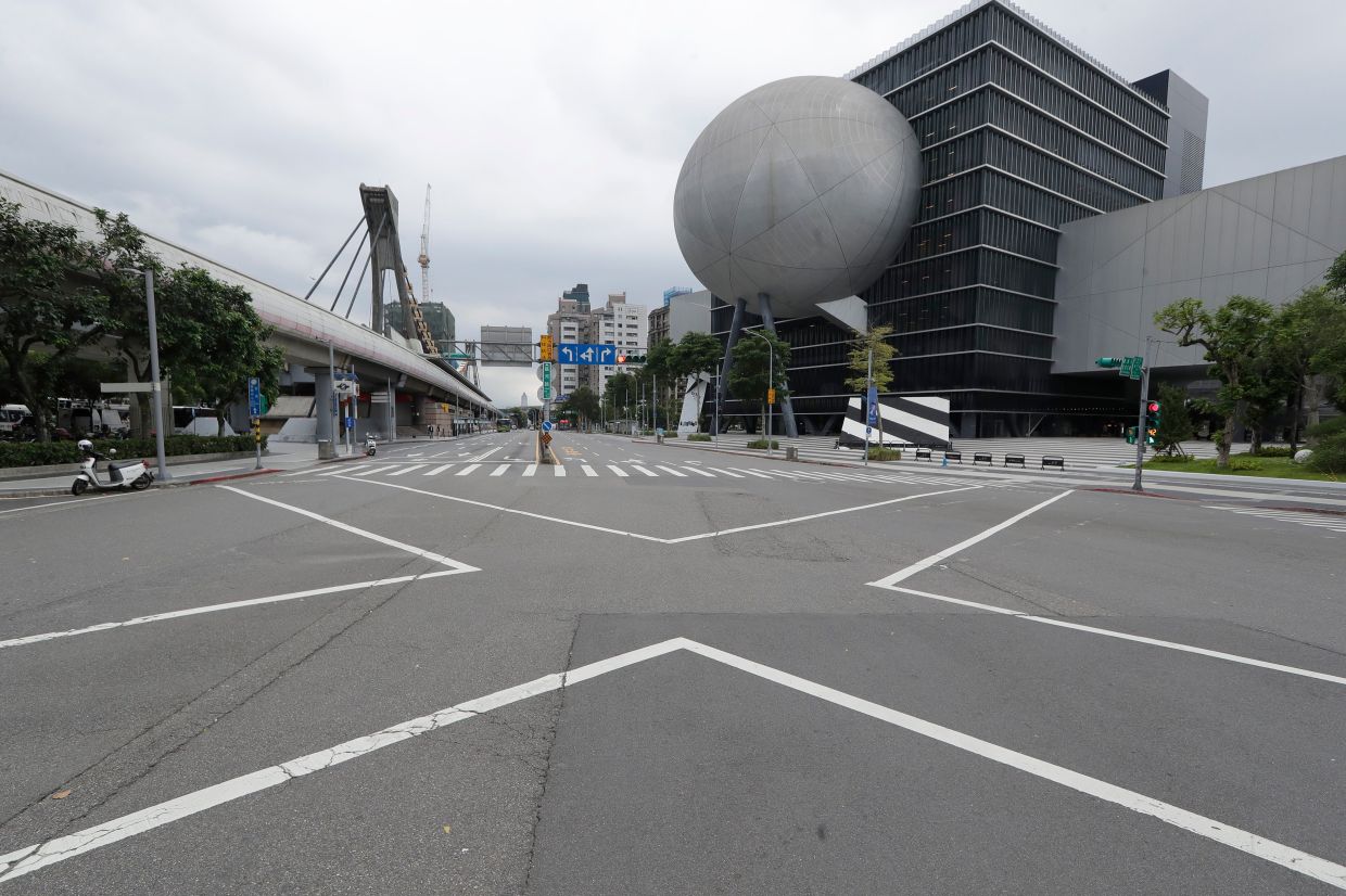 Taiwan Throttles Mobile Internet to Text-Only Speed in Unprecedented Civil Defence Drill