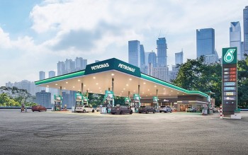 Petronas Fuel Supply Secured Until September as Malaysia Diversifies Energy Sources