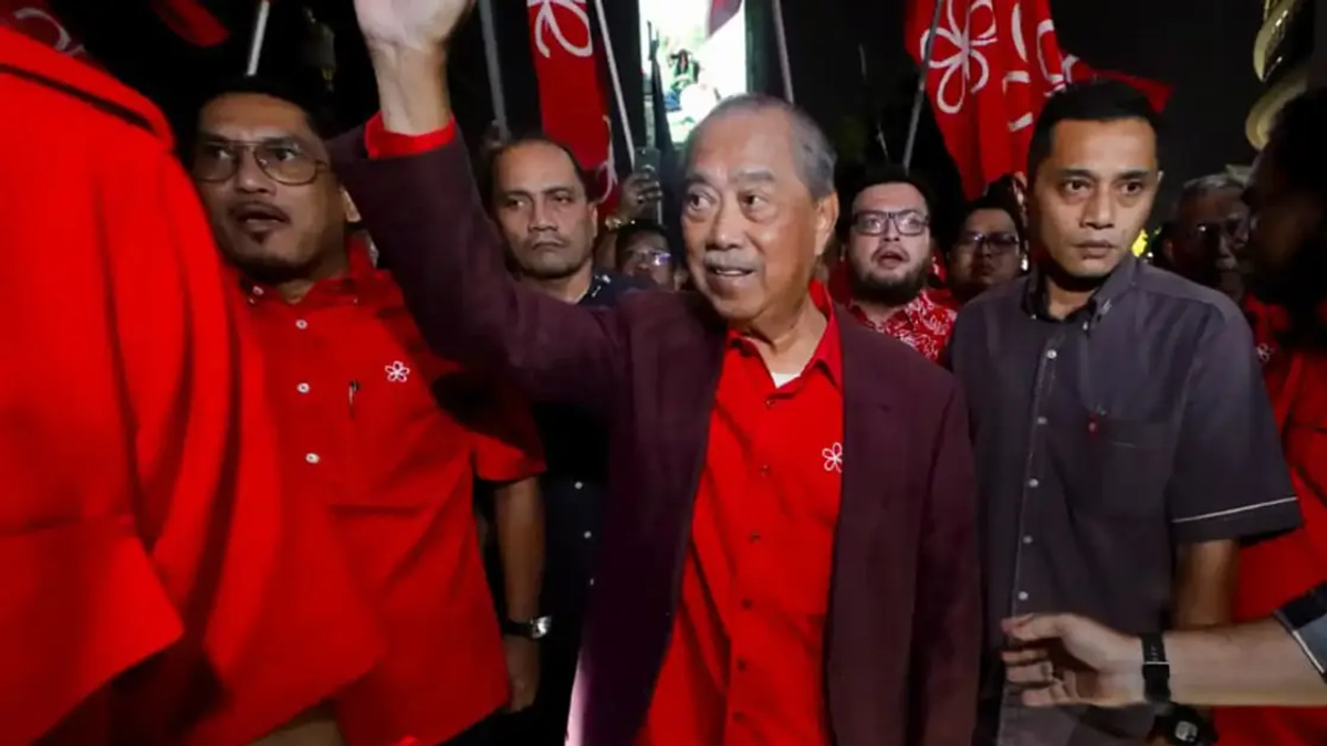 Muhyiddin draws crowd of over 200 supporters as Bersatu prepares for state election strategy