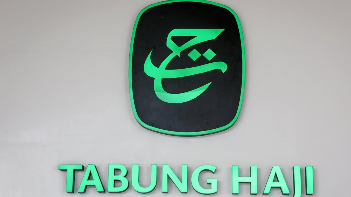 Anwar Pushes for Parliament to Debate Tabung Haji Inquiry Findings