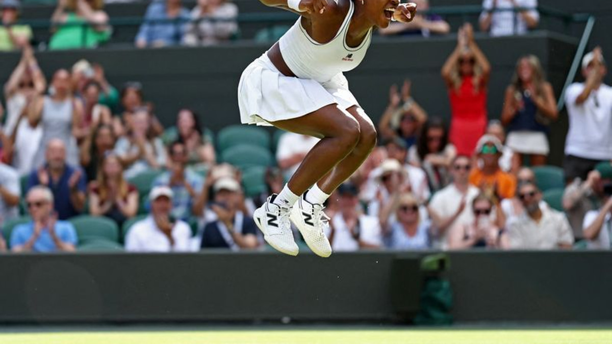 Gauff Battles Back from Brink to Survive Sierra Challenge at Wimbledon