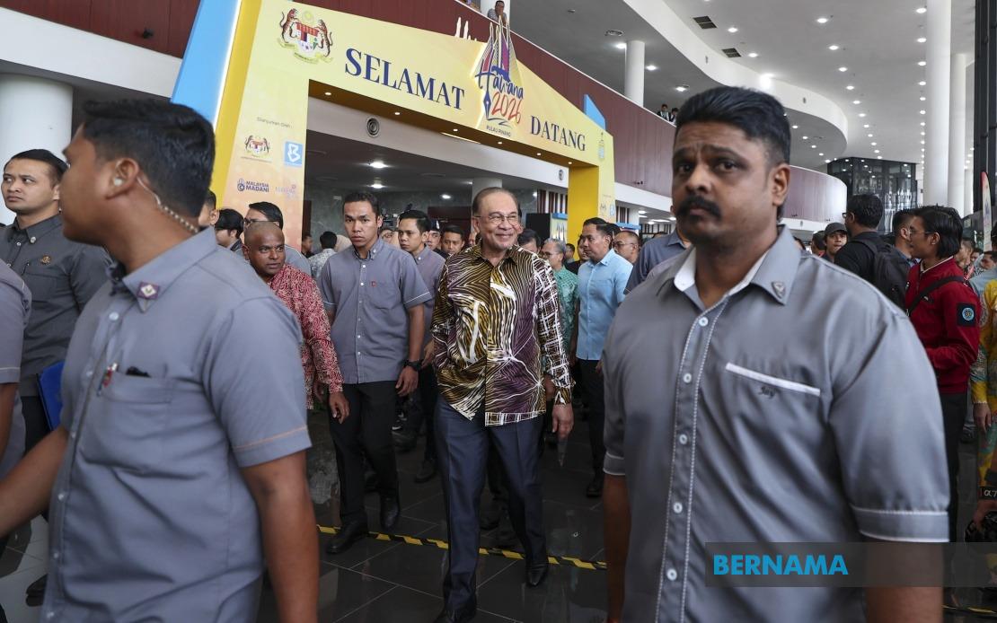 PM Anwar Opens HAWANA 2026, Celebrates Media Integrity Amid Regional Gathering