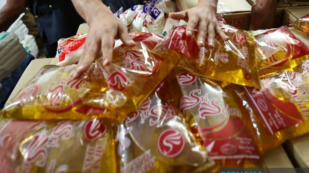 Malaysia's Cooking Oil Subsidy System Needs Urgent Overhaul, Says Parliamentary Panel