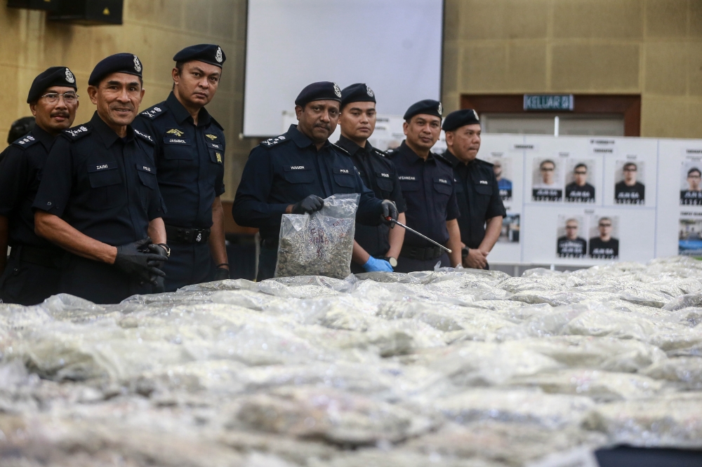 14 Malaysians Arrested Abroad for Drug Smuggling Since January, Police Report