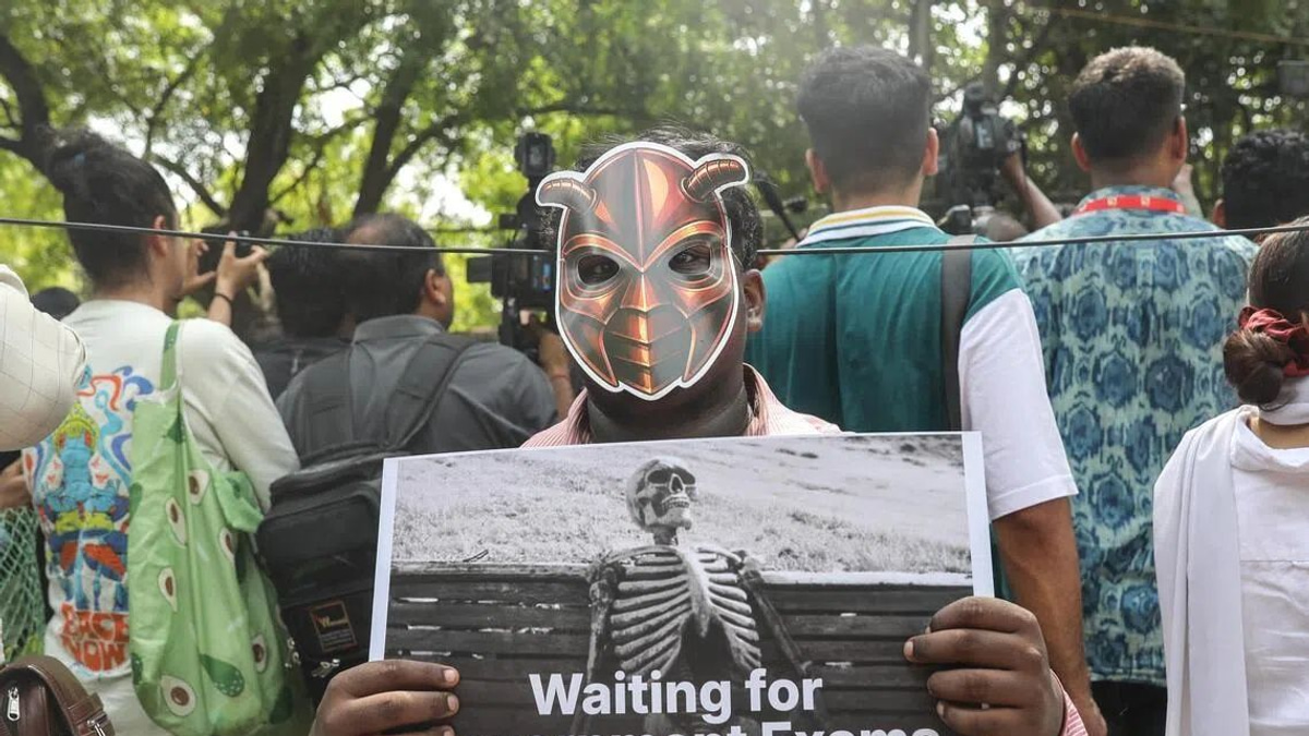India Deploys Massive Security Operation for Medical Exam Retest After Massive Cheating Scandal