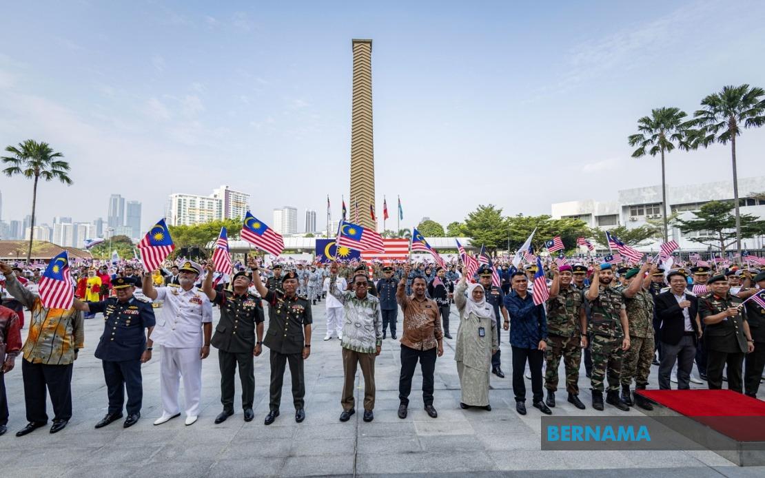 Keep National Day Celebrations Free From Political Divisions, Says Defence Minister