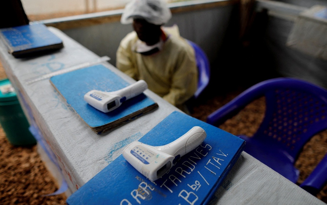 French Doctor Who Contracted Ebola in Congo Returns Home After Recovery