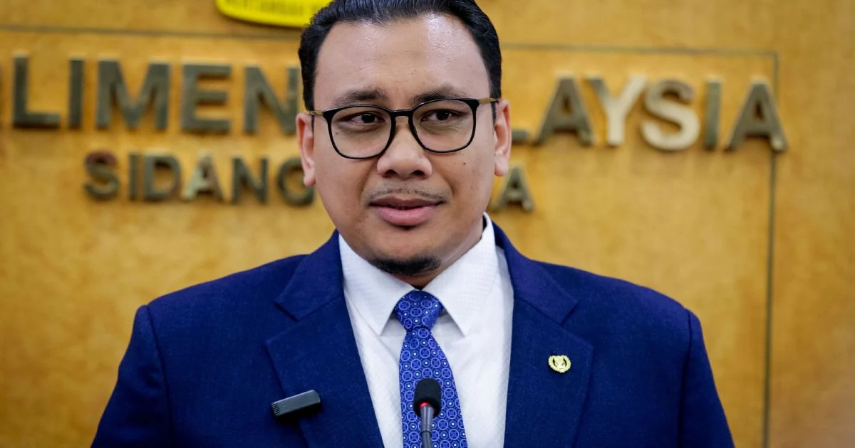 PAS Youth Leader Sets Legal Course Over Alleged Social Media Insult to His Father