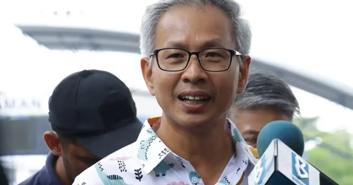 DAP Leader Pua Remains Under Investigation Over Constitutional Monarchy Post, Home Minister Confirms