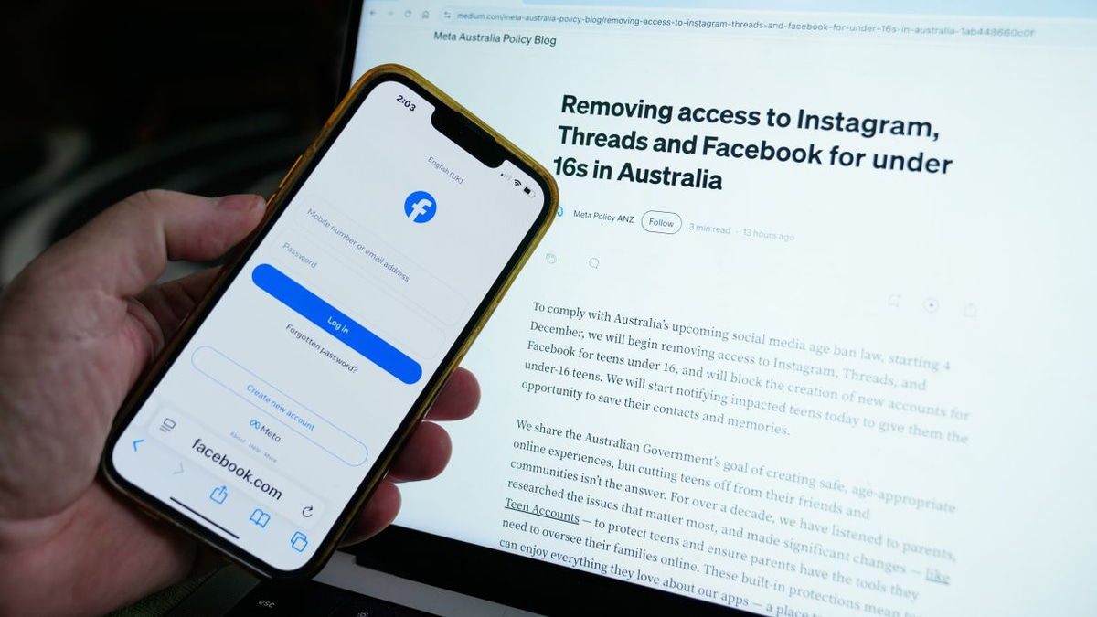 Australian PM Criticises Senate Delay of Child Social Media Ban Enforcement Powers