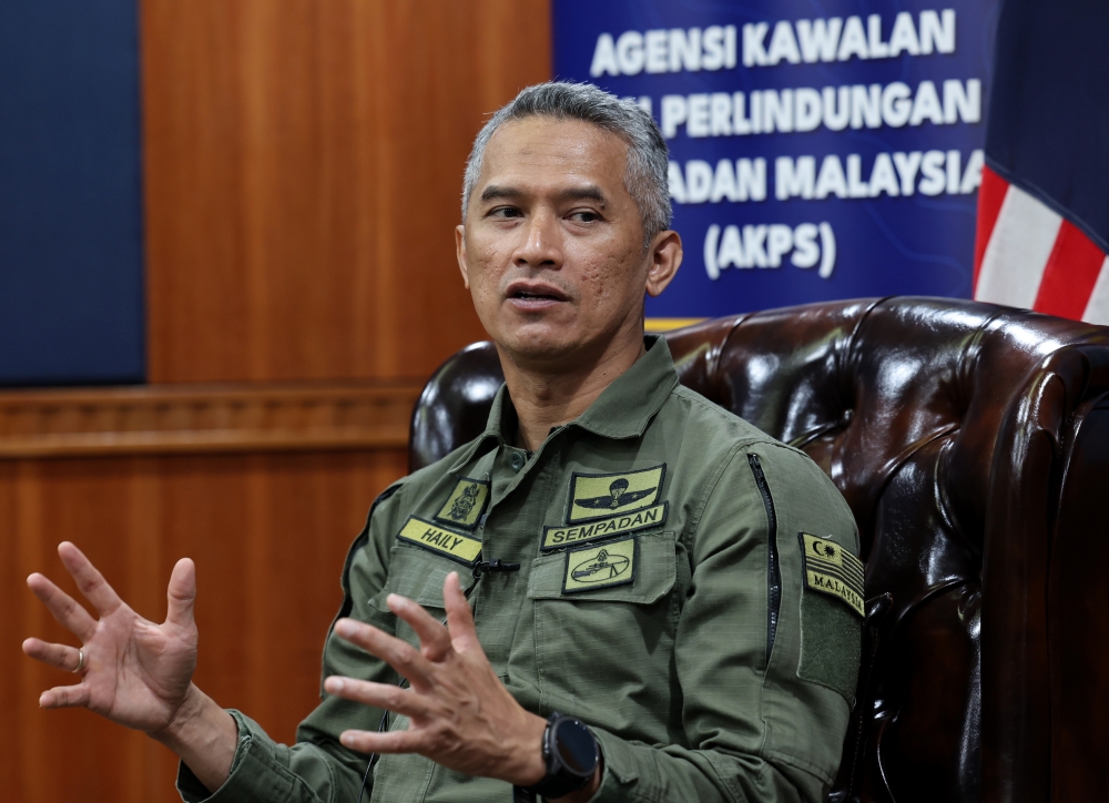 Authorities Probe Security Gaps After Malaysia Airlines Pilot's Drug Arrest in Jakarta