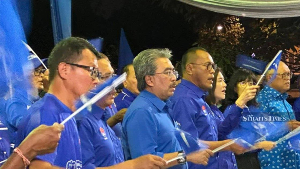Johari Ghani Backs BN's Prospects in Johor Despite Recent Setbacks