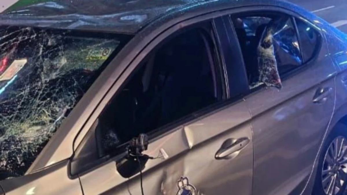 Foreign Homeless Man Arrested for Vandalising Police Car in Central Kuala Lumpur
