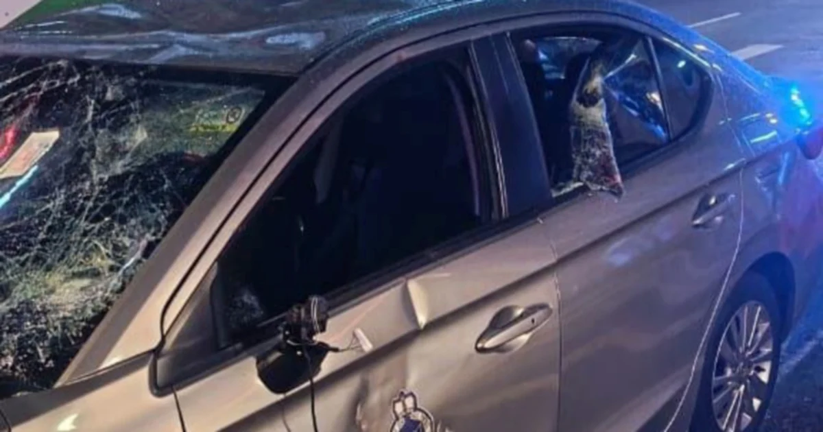 Foreign Homeless Man Arrested for Vandalising Police Car in Central Kuala Lumpur