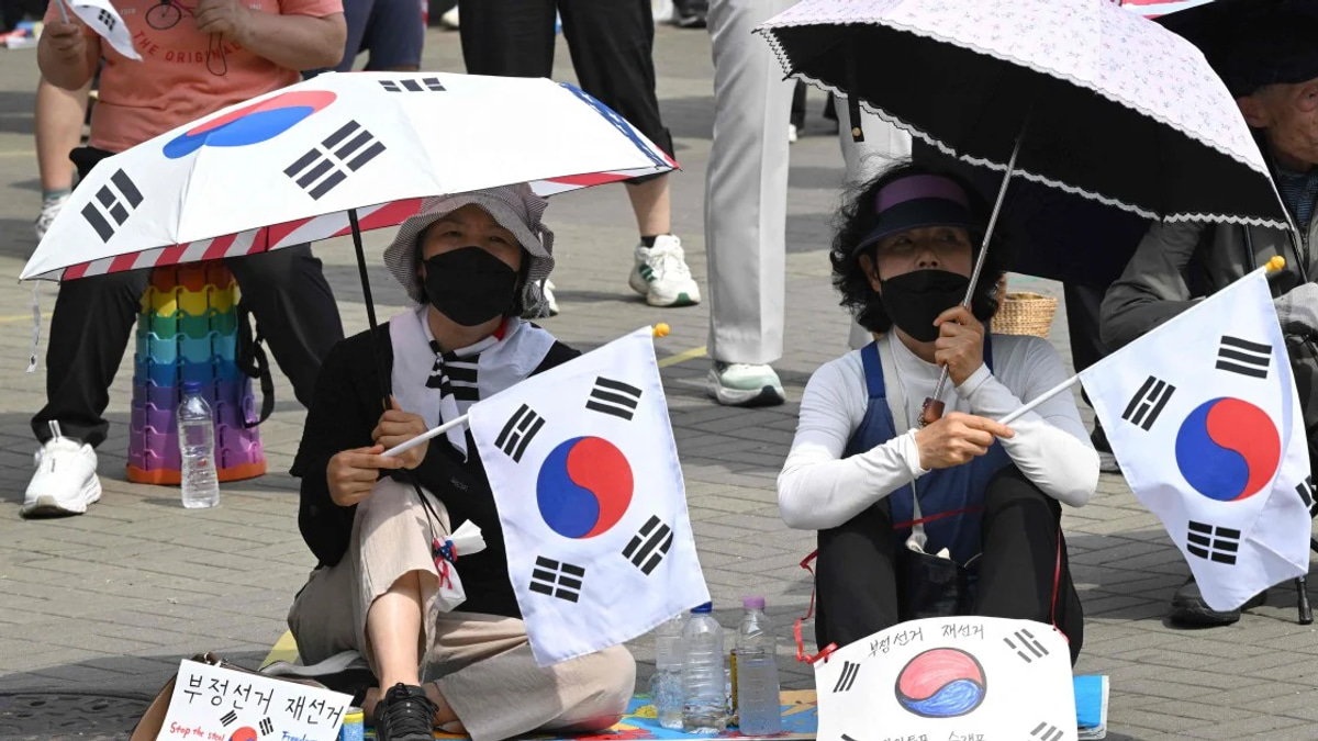South Korea Parliament Opens Investigation into June Election Ballot Supply Failures