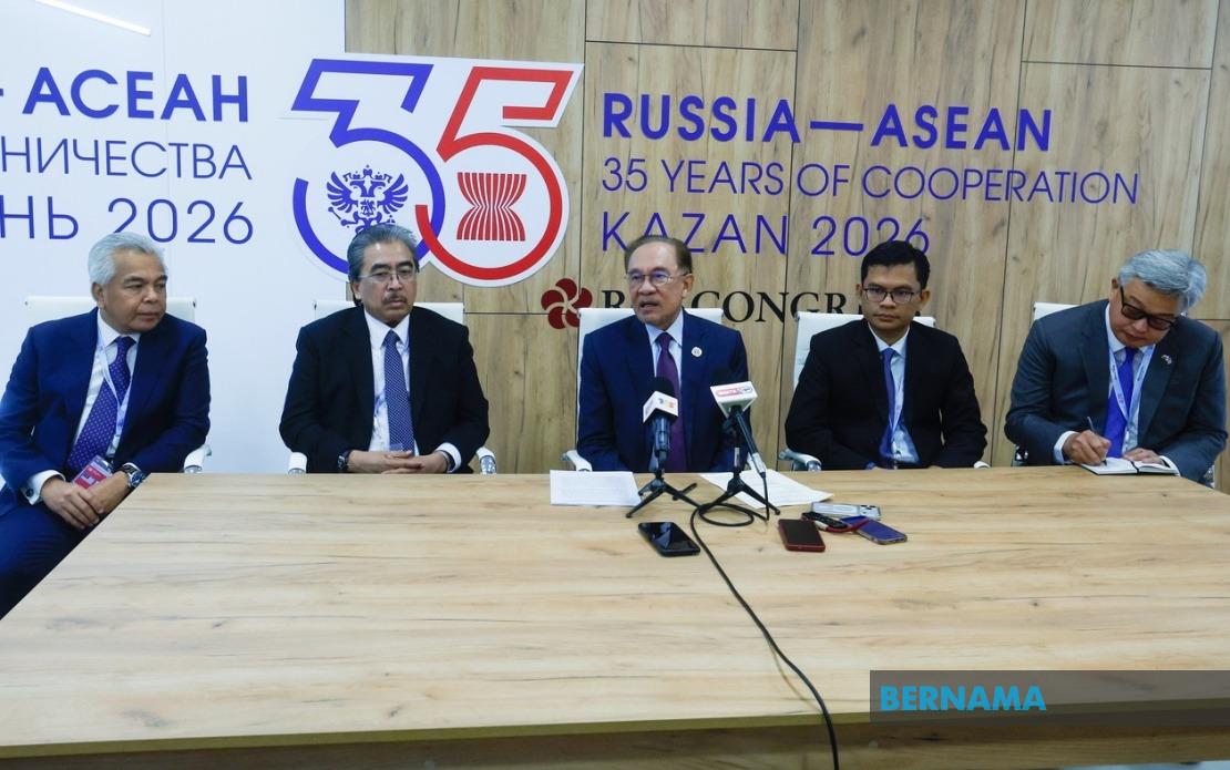 Malaysia Should Fast-track Visa-free Travel and Direct Flights with Russia, Anwar Says
