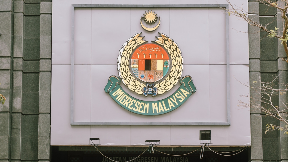 Immigration department dismantles passport forgery network, three arrested in Kuala Lumpur crackdown