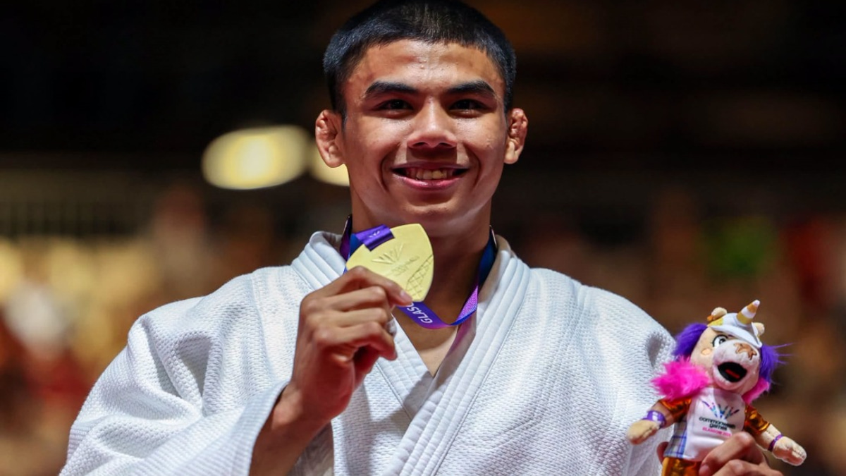 PM Anwar Celebrates Amir Daniel's Historic Commonwealth Judo Gold