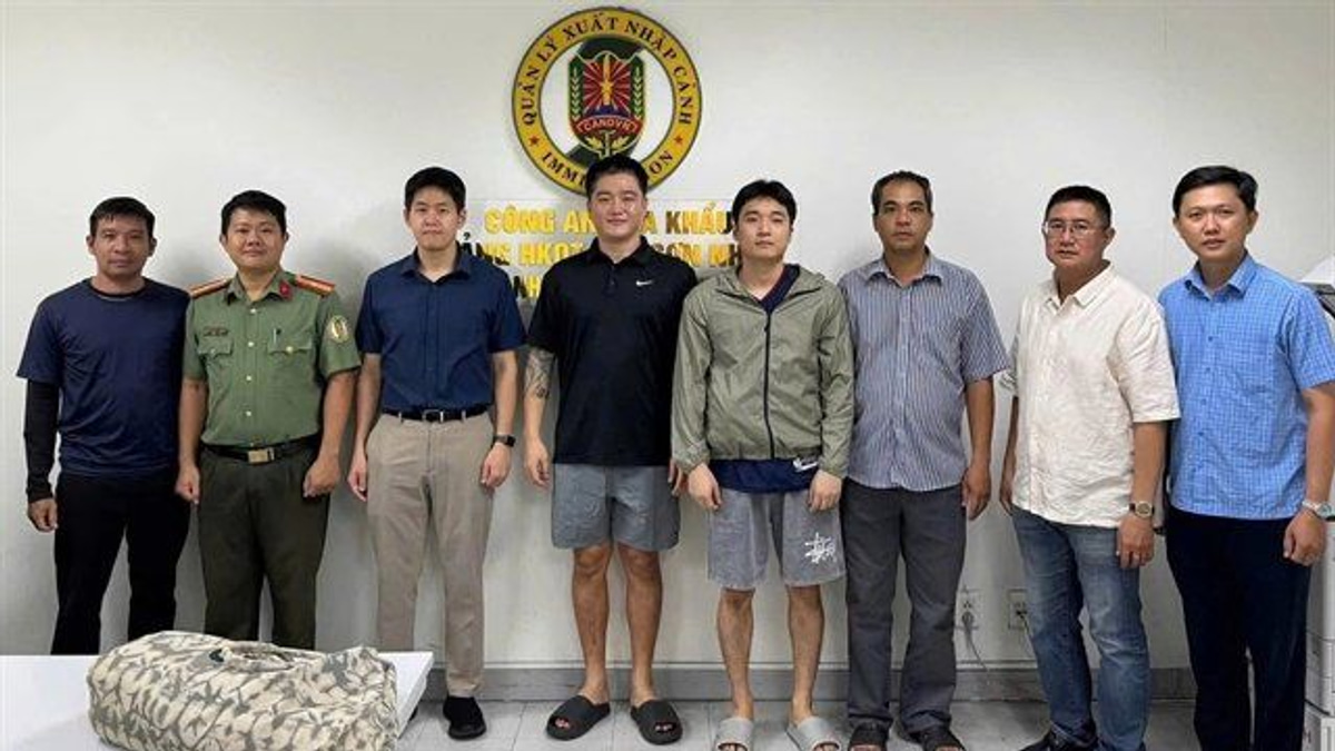 Vietnam apprehends South Korean fraud suspects wanted by Interpol