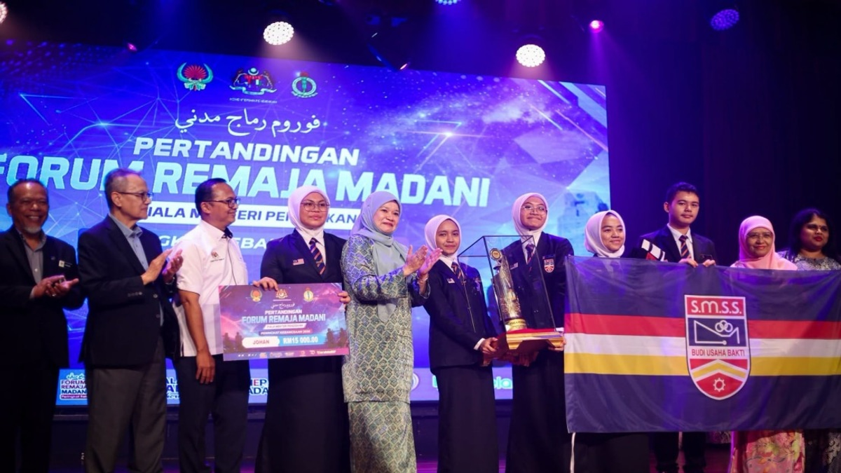 Education Must Empower Youth to Speak Freely While Respecting Disagreement, Says Fadhlina