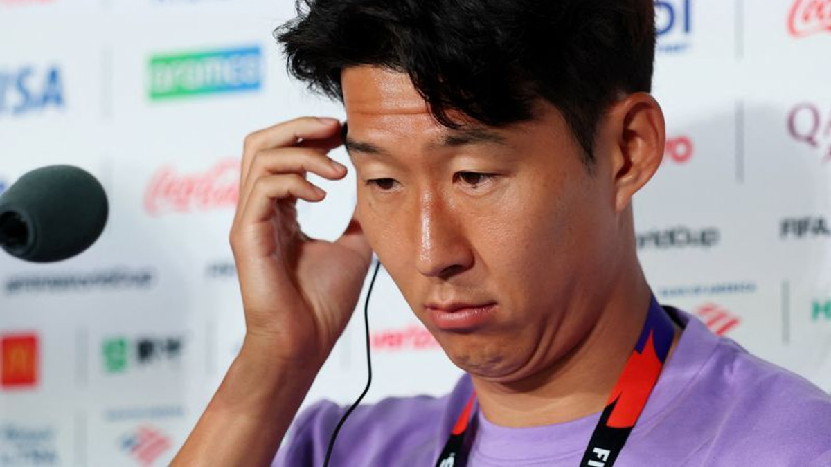 South Korea's World Cup squad boycotts media after reporters mock captain Son's military service