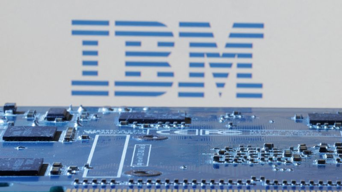 IBM Downgrades Growth Forecast as Corporate Spending Pivots to AI Infrastructure