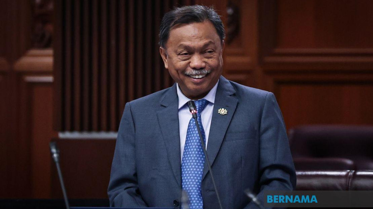 Deputy Science Minister Yusof Apdal Dismisses Resignation Rumours