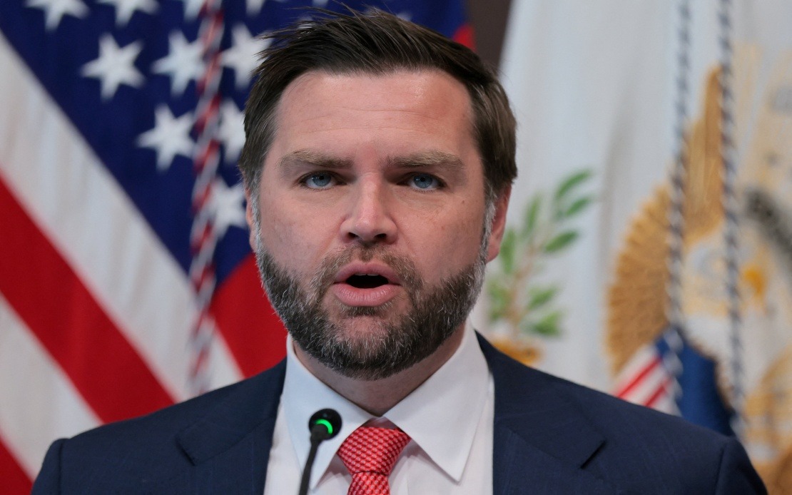 US Demands Iran Restore Gulf Oil Flows and Guarantee Shipping Safety, Vance Says