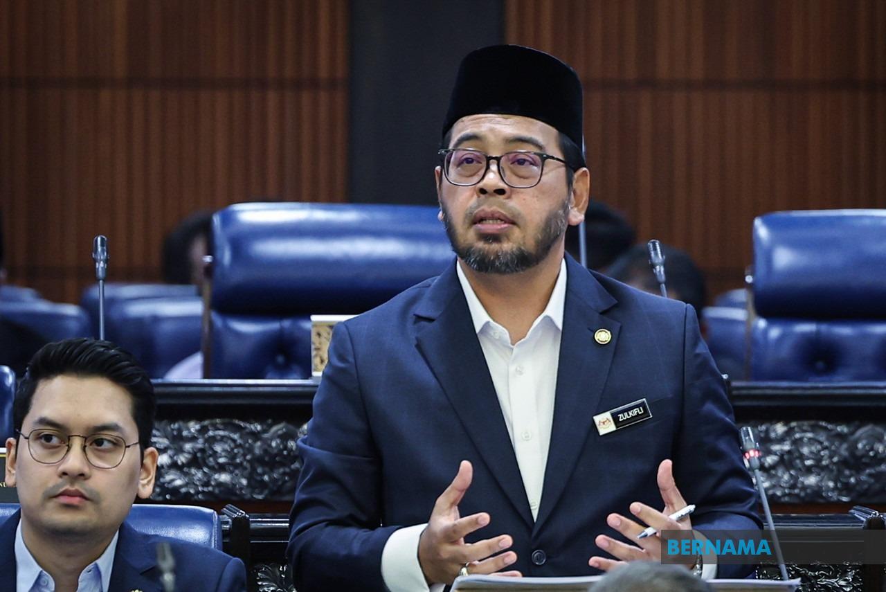 Minister Zulkifli Exposes Tabung Haji's Financial Deception Through Mak Cik Senah Analogy