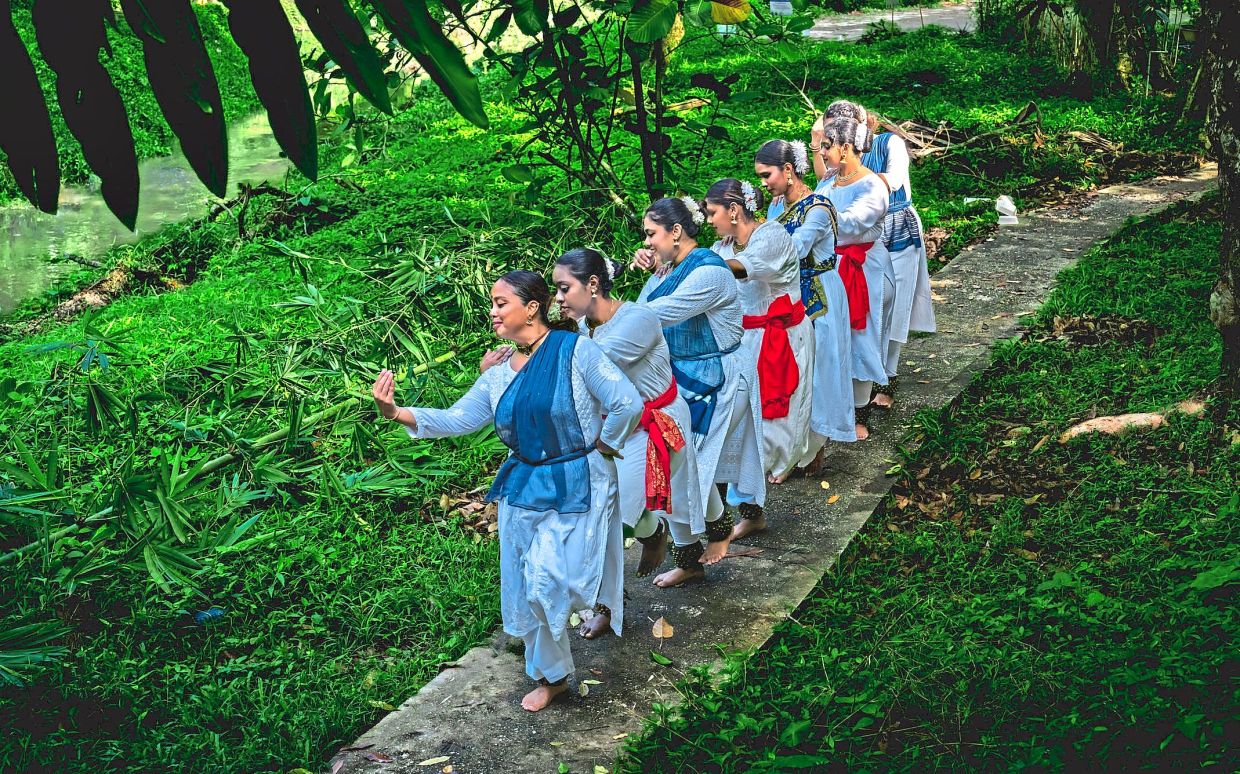 Kalpana Dance Theatre Weaves Climate Consciousness into Sacred River Narrative
