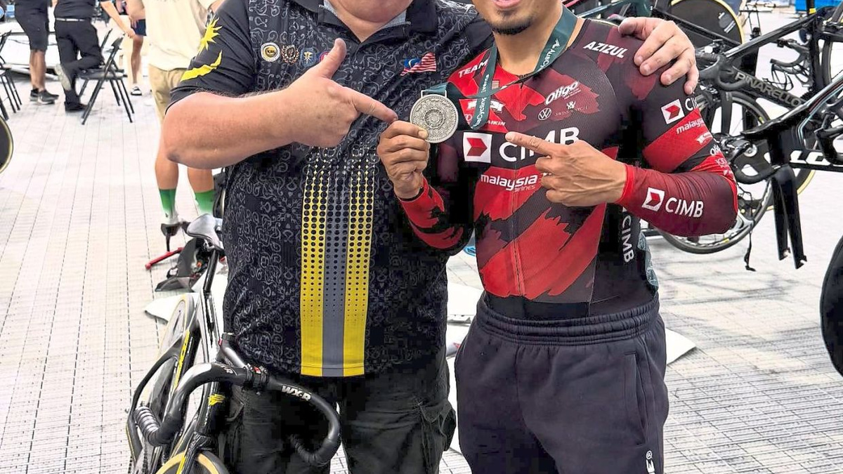 Azizul Ready to Face Backlash for Defending Beasley Despite Risk to His Image