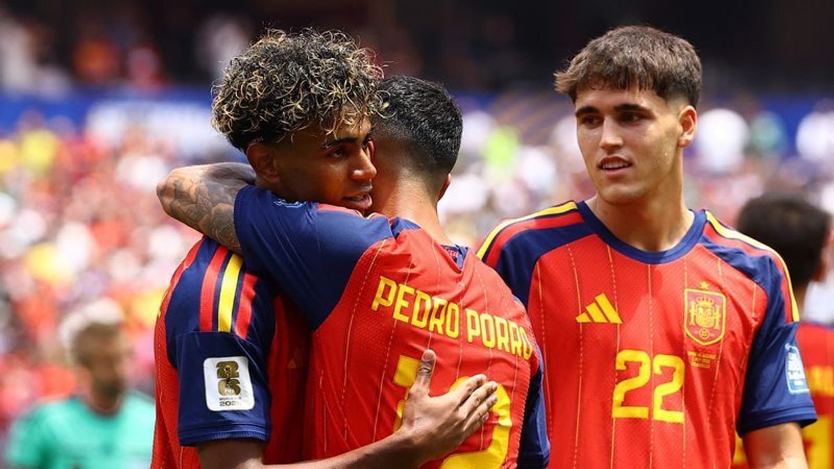Lamine Yamal's Impact Revives Spain's Tournament Prospects as Austria Falls 3-0