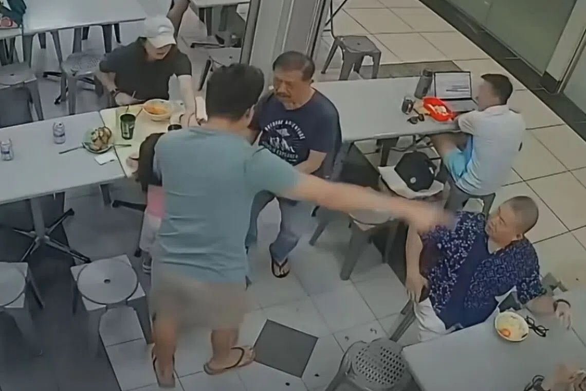Police Probe Incident After Elderly Man Pushed to Ground for Patting Child's Head at Singapore Coffee Shop