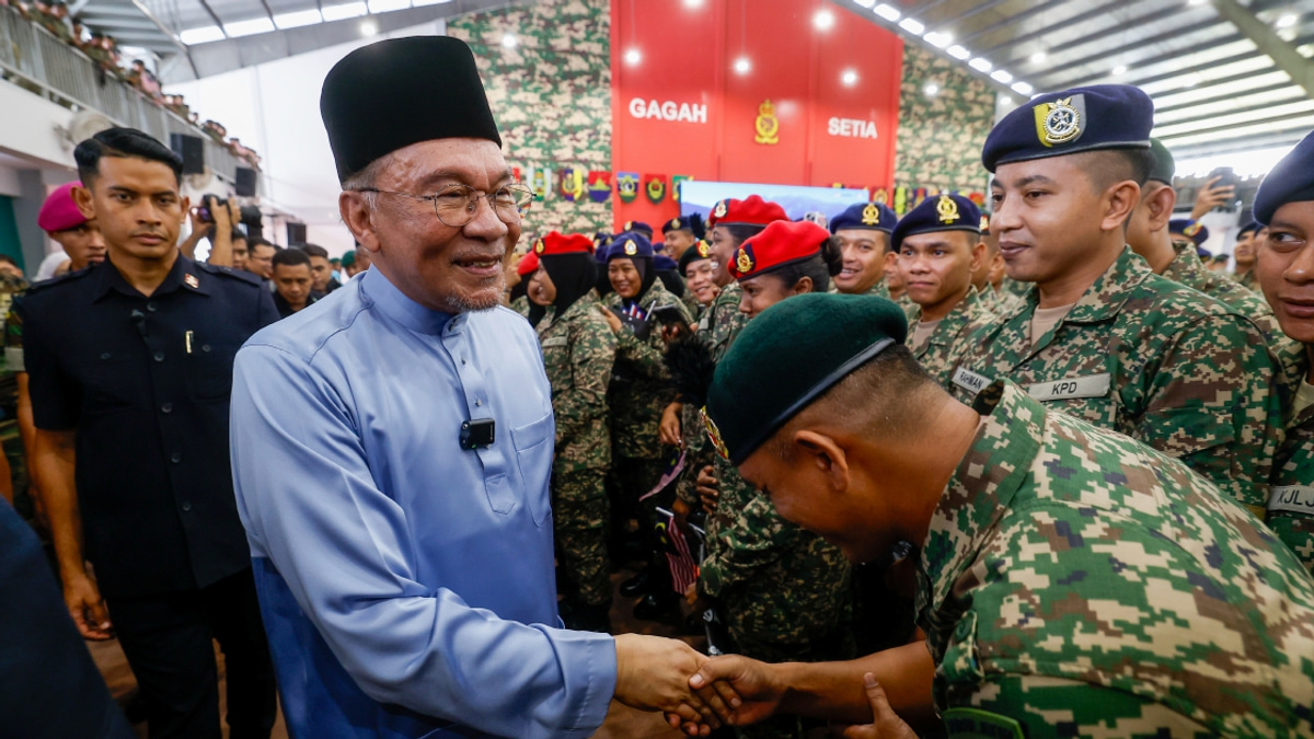 Malaysia opposes Israeli policies, not Jewish people, clarifies Anwar