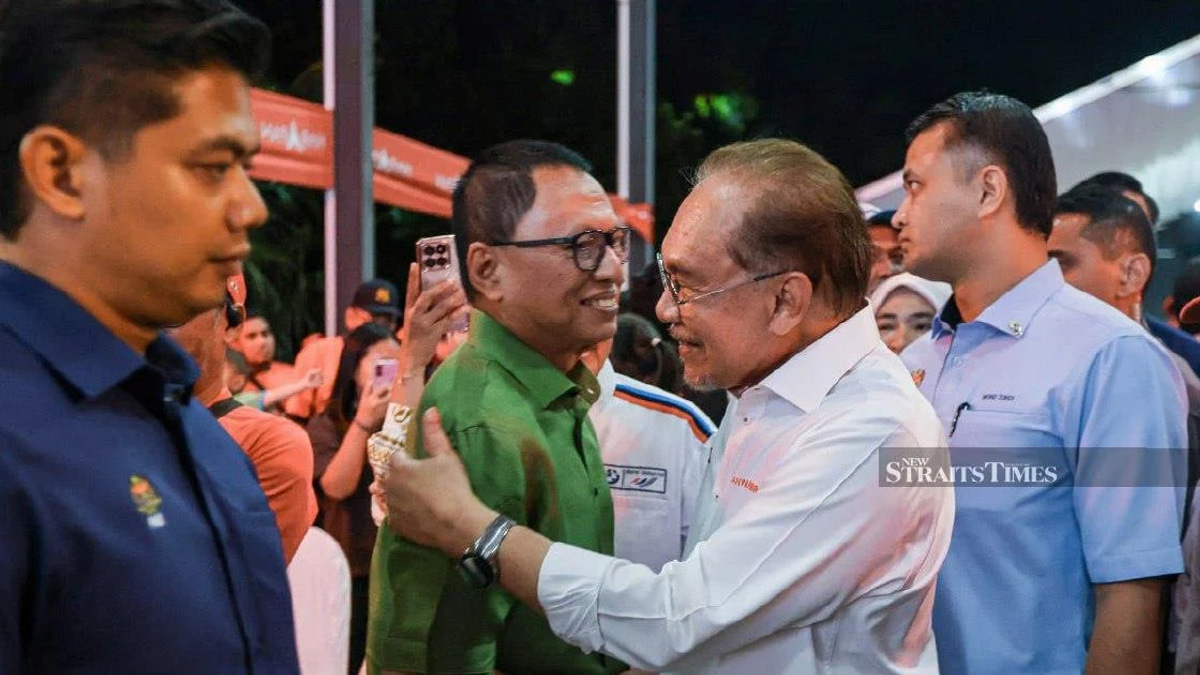 Rafizi Teases Puad Over Political Pivot as Coalition Realignments Deepen