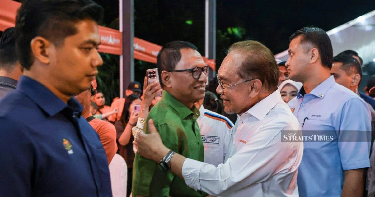 Rafizi Teases Puad Over Political Pivot as Coalition Realignments Deepen