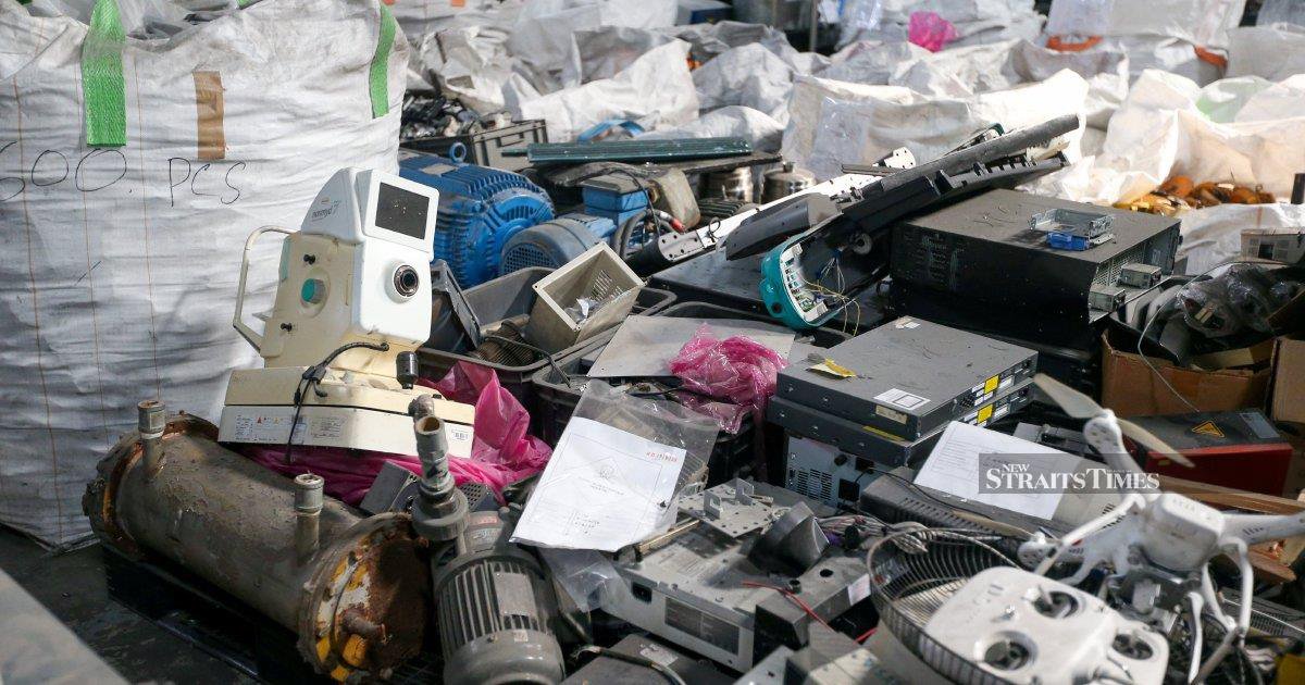 Ten GOF Officers Detained Over Penang E-waste Factory Extortion Inquiry