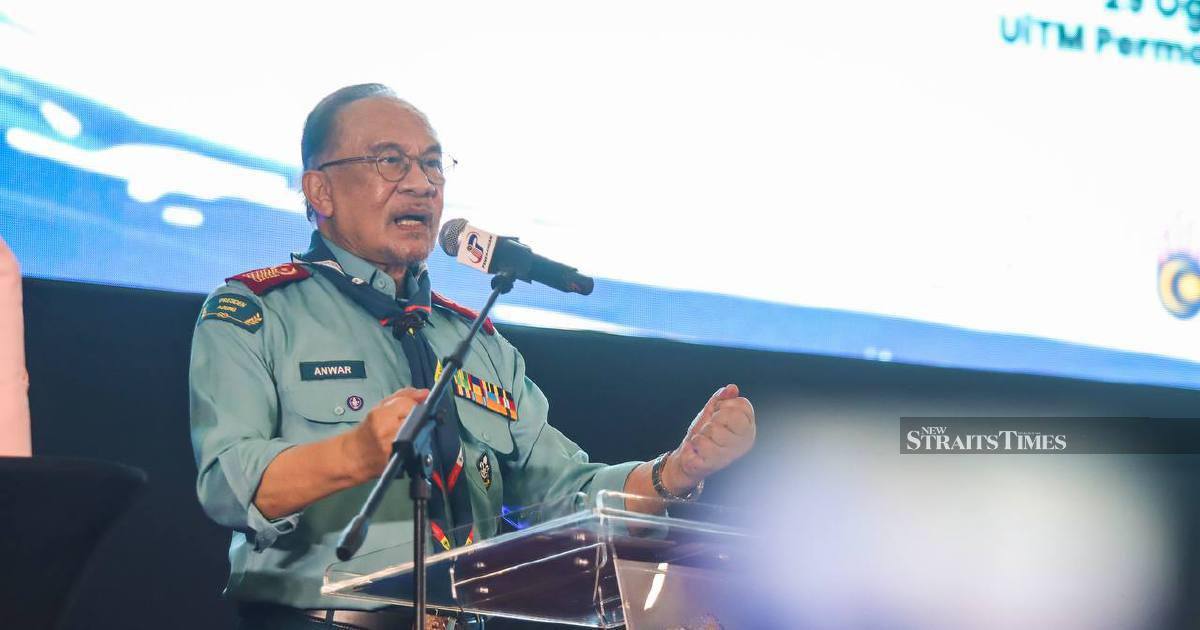 Anwar Calls for Scrapping Colonial Laws to Realise True Independence