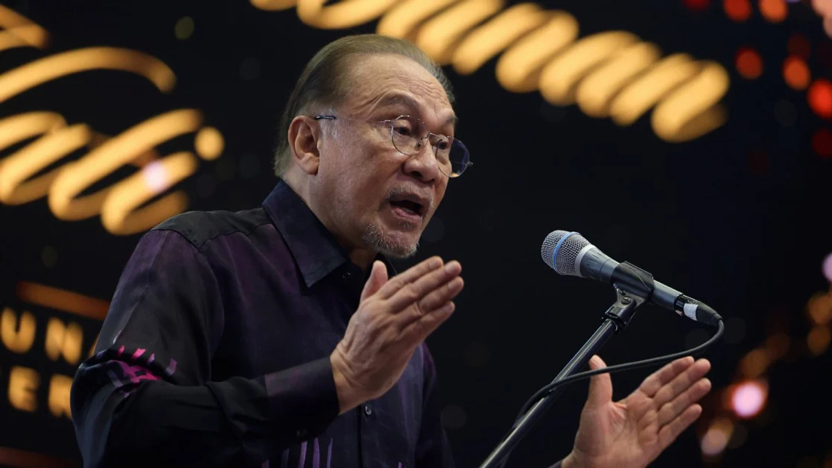 Malaysia Pivots to High-Tech Economy, Prioritising Semiconductors and AI: Anwar
