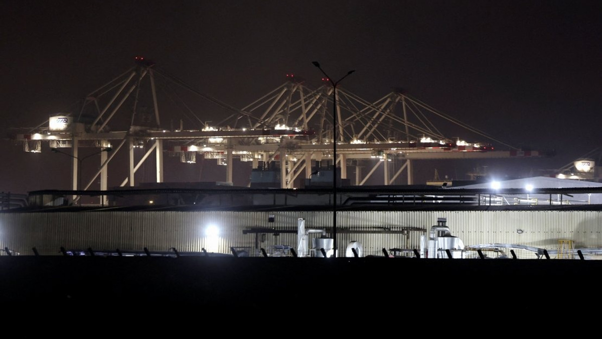 Iran Accuses Israel of 'False-Flag' Plot After Drone Strike on Egyptian Port
