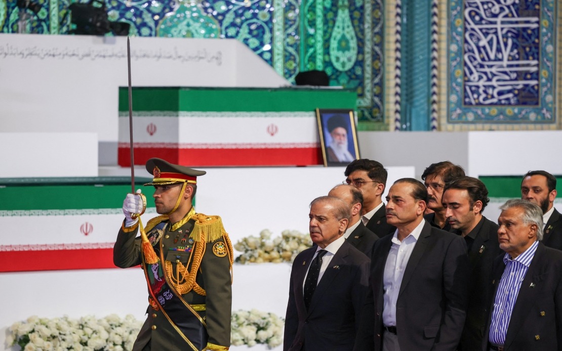 Pakistan's High-Level Delegation at Khamenei Funeral Strengthens Iran Ties