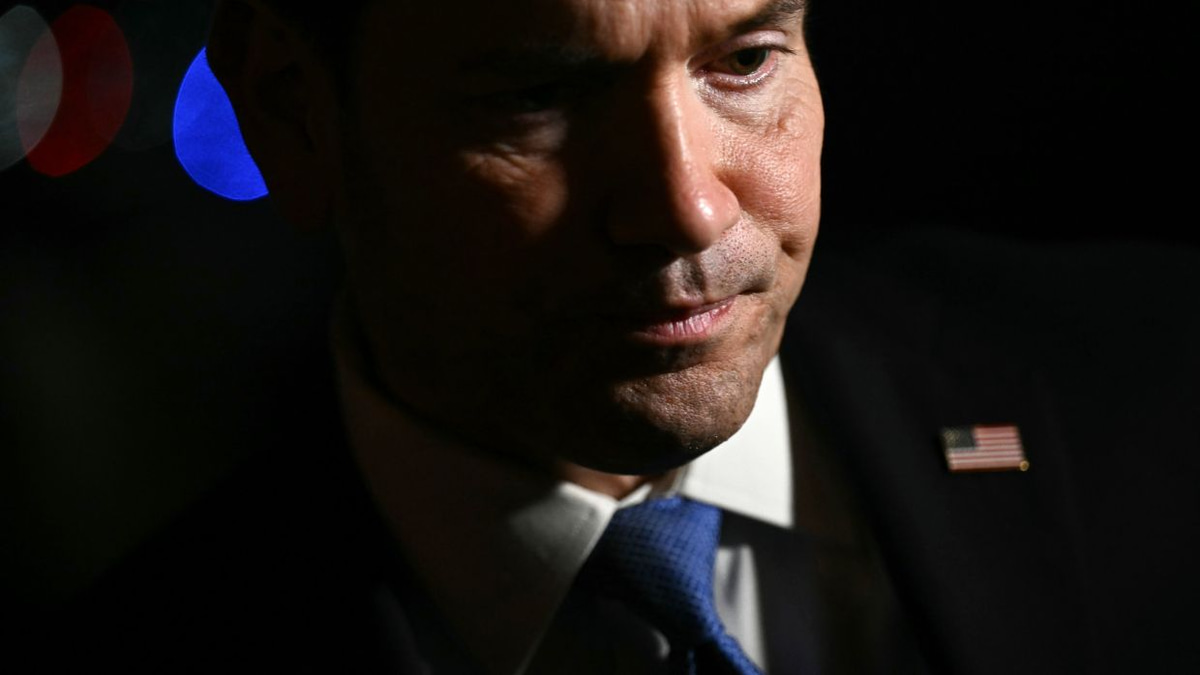 Trump Moderates Stance on China Election Claims as Rubio Prepares Manila Talks