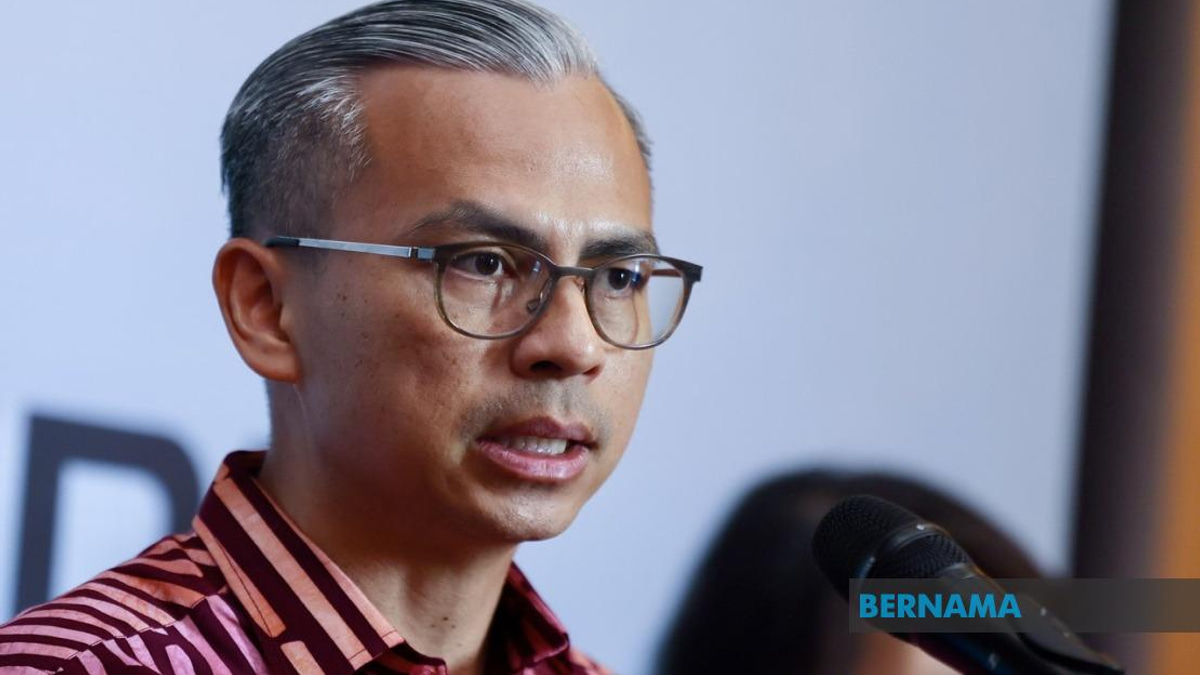 Bank customers urged to report RM1 ATM fees to BNM as waiver takes effect