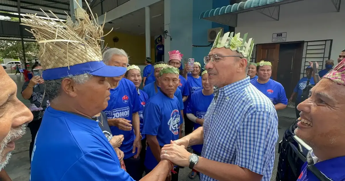 Focus on winning votes, not predictions, Hisham urges BN campaign workers