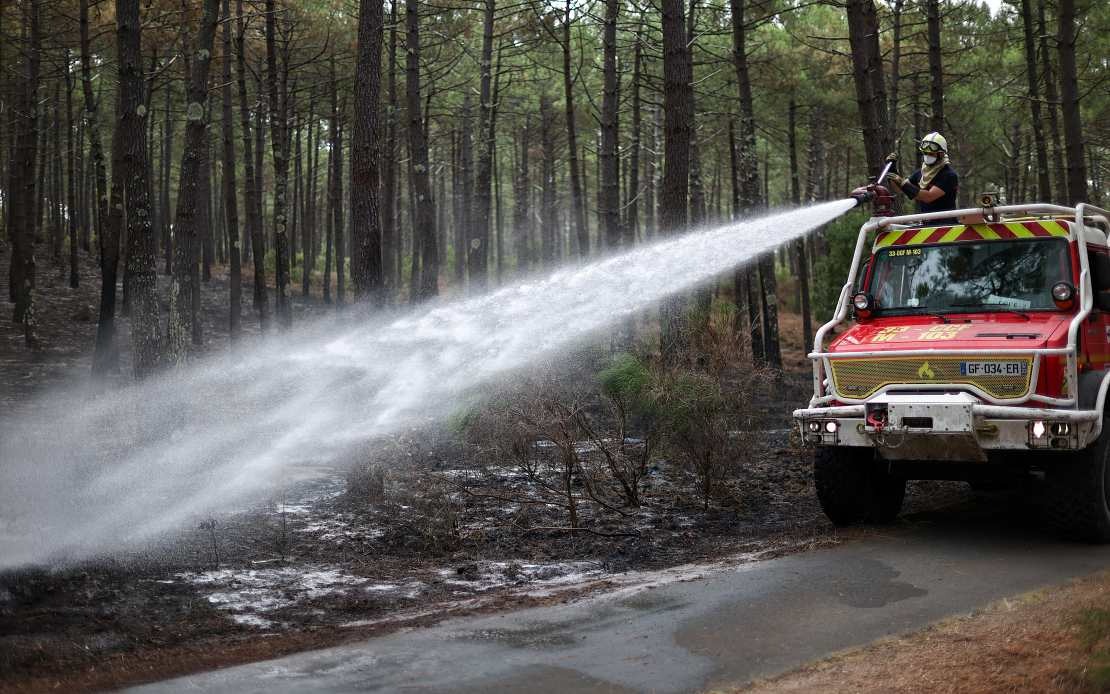 France Arrests Over 300 in Wildfire Crackdown as Blazes Threaten Southwest