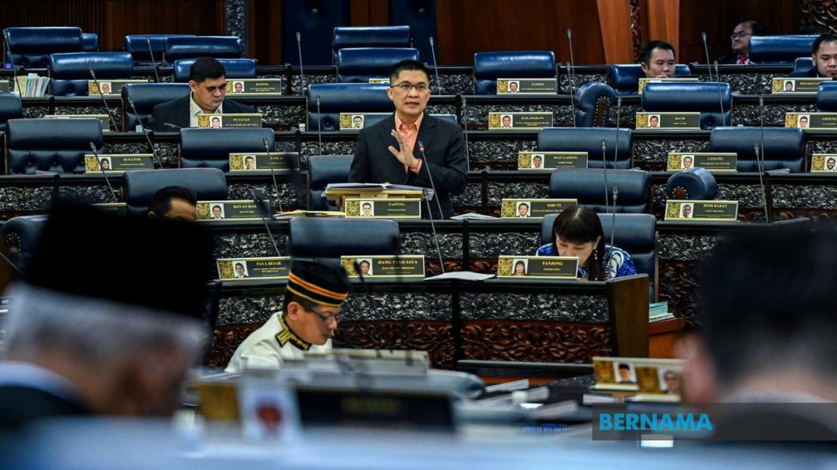 Malaysia's Education Blueprint to Close Digital Gap in Schools Nationwide
