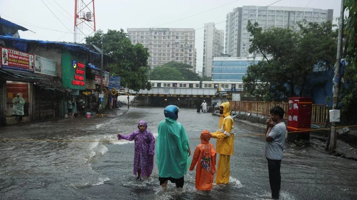 Mumbai's Monsoon Crisis: Deaths, Infrastructure Failures Prompt Accountability Calls